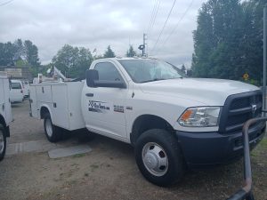 2016 Dodge Ram 3500 - image 2 of 6