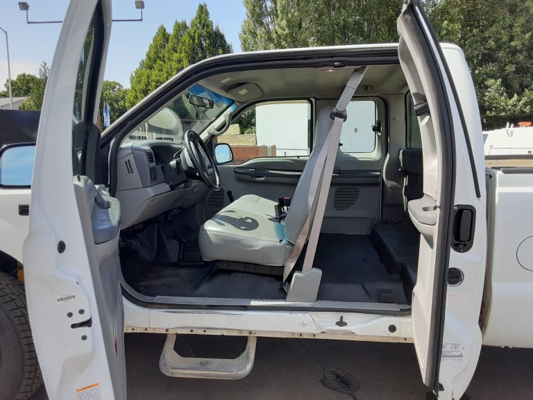 2001 Ford F-250 - image 3 of 6