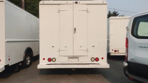 2016 Ford E-350 - image 3 of 6
