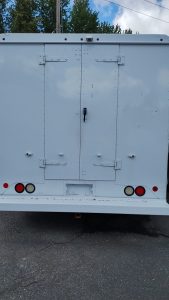 2016 Ford E-350 - image 3 of 6