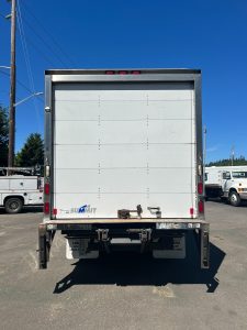 2013 Mitsubishi FUSO - image 3 of 6