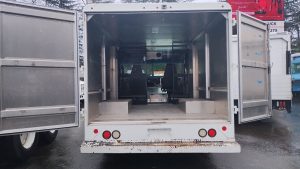 2016 Ford E-350 - image 4 of 6