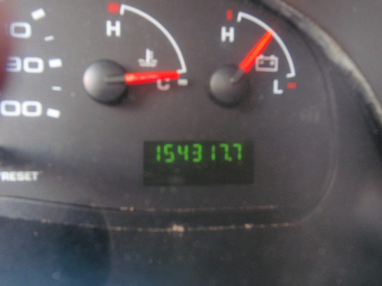 2008 Ford E-250 - image 3 of 6
