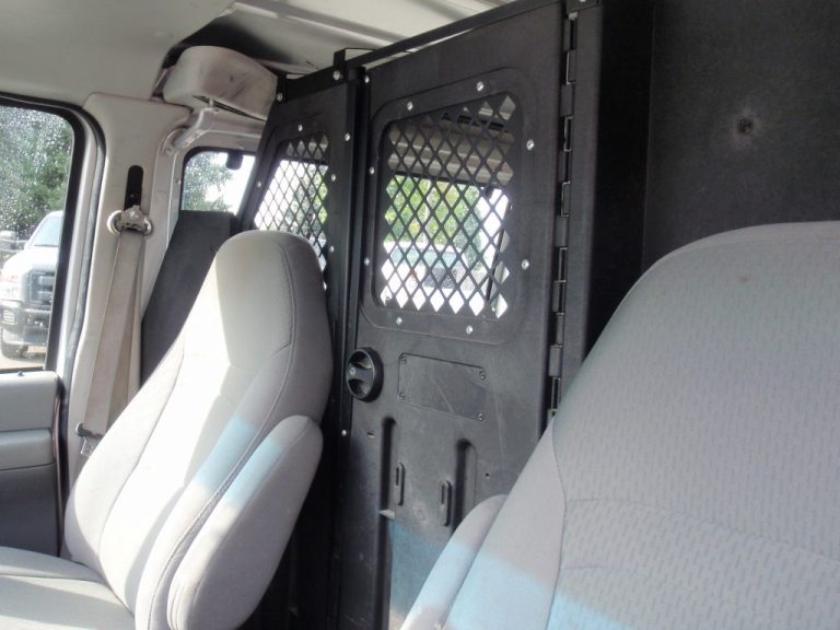 2008 Ford E-250 - image 5 of 6