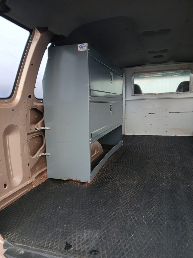 1998 Ford E-350 - image 2 of 6