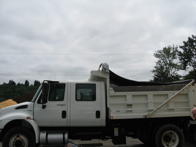 2011 International 4000 - image 3 of 6