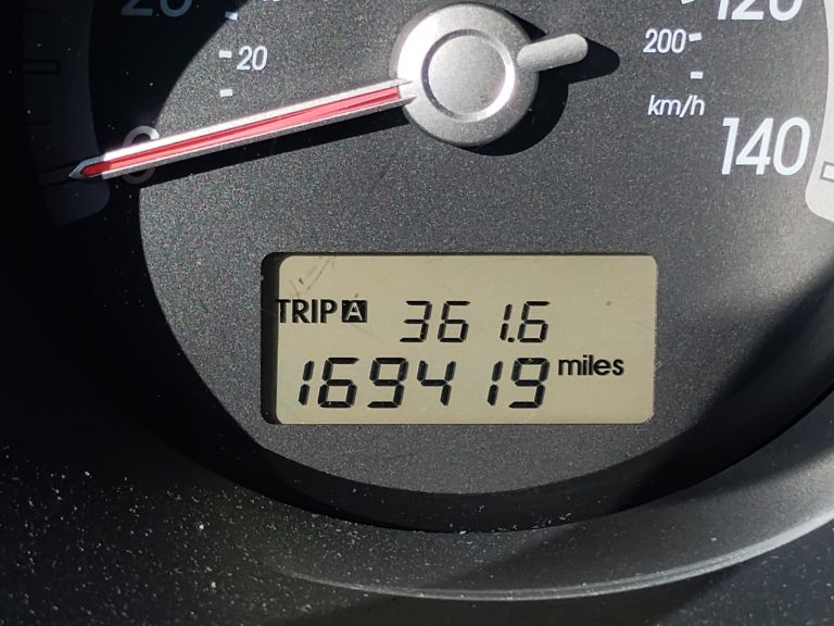 2009 KIA sportage - image 2 of 6