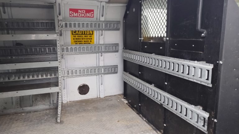 2008 Chevrolet G3500 - image 6 of 6