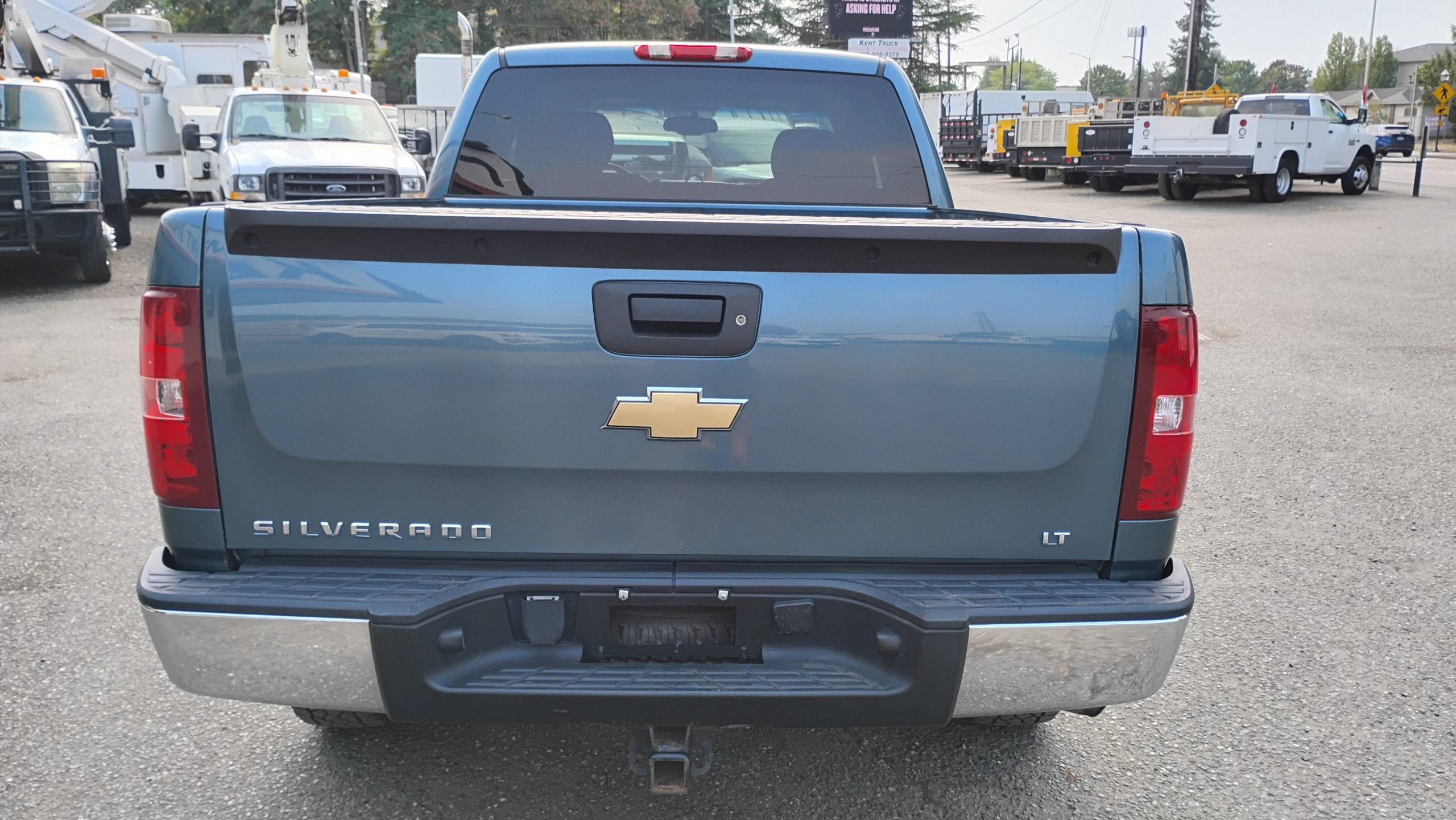 2007 Chevrolet Silverado - image 4 of 6