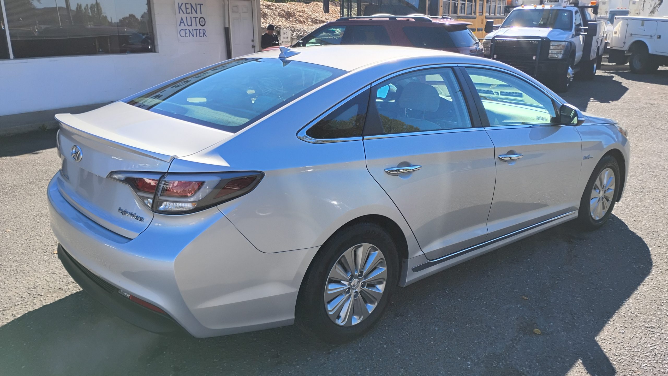 2016 Hyundai Sonata Hybrid 2016 Hyundai Sonata Hybrid - image 3 of 6