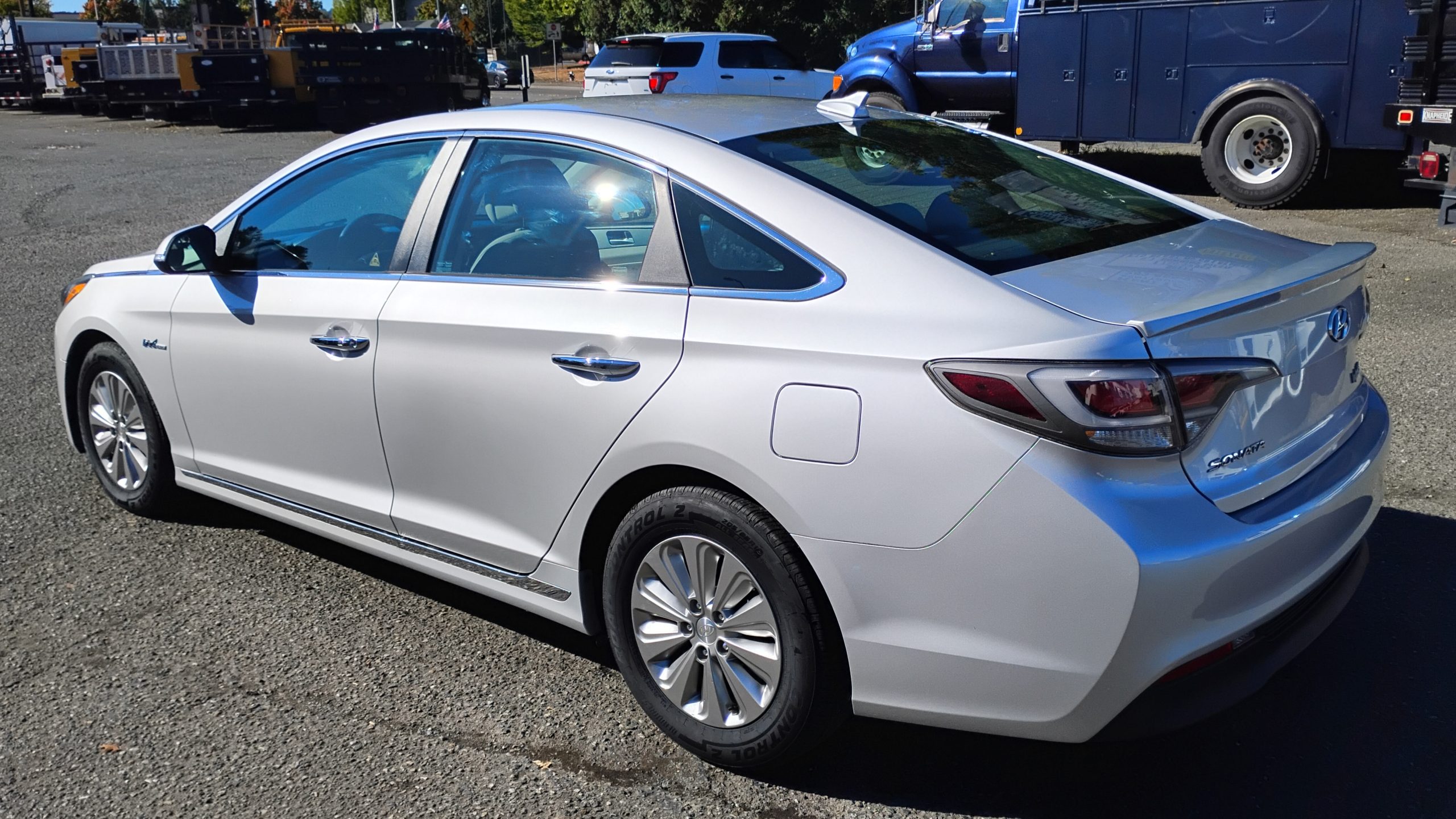 2016 Hyundai Sonata Hybrid 2016 Hyundai Sonata Hybrid - image 5 of 6