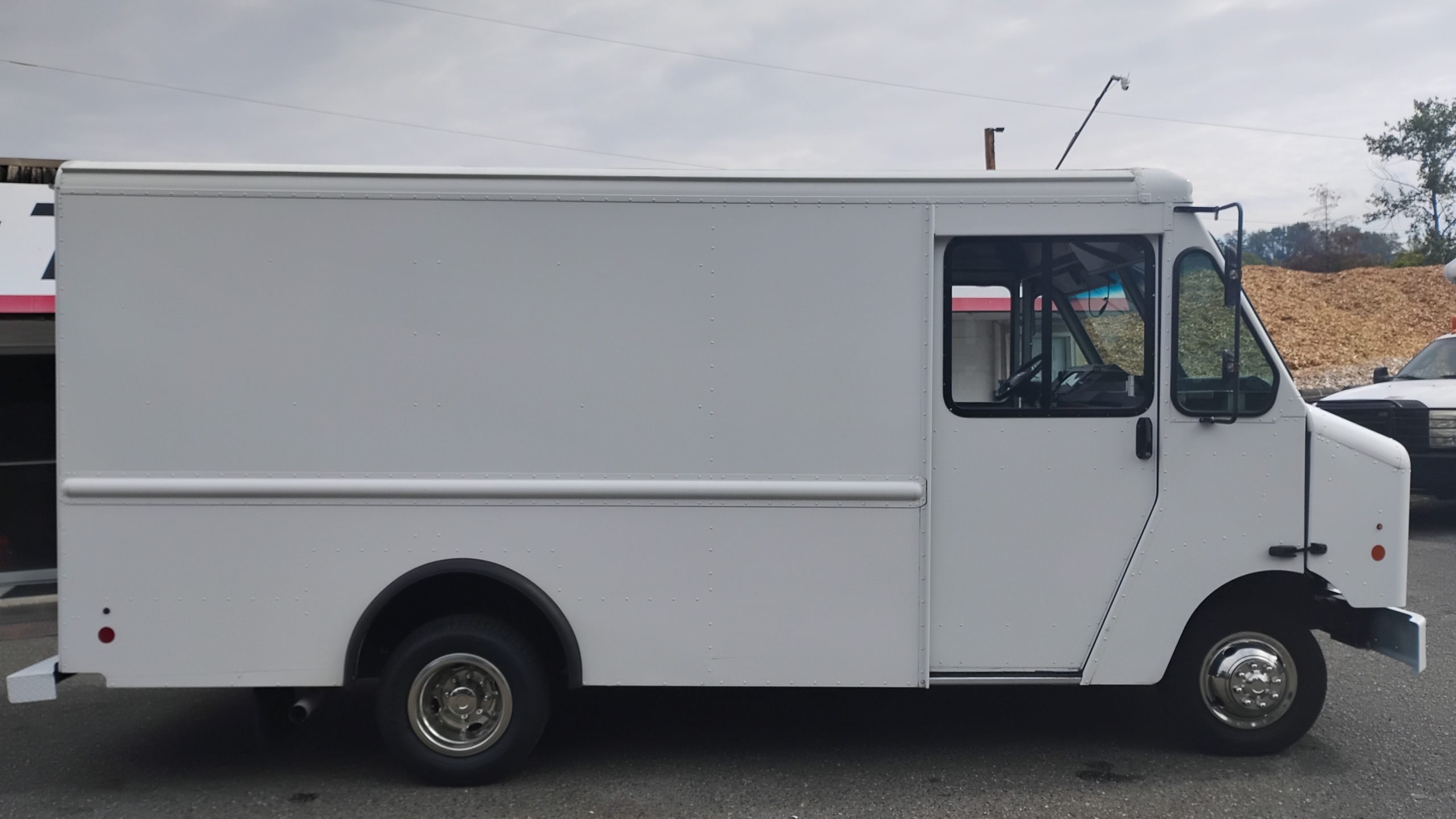 2016 Ford E350 Stepvan 2016 Ford E350 Stepvan - image 2 of 6