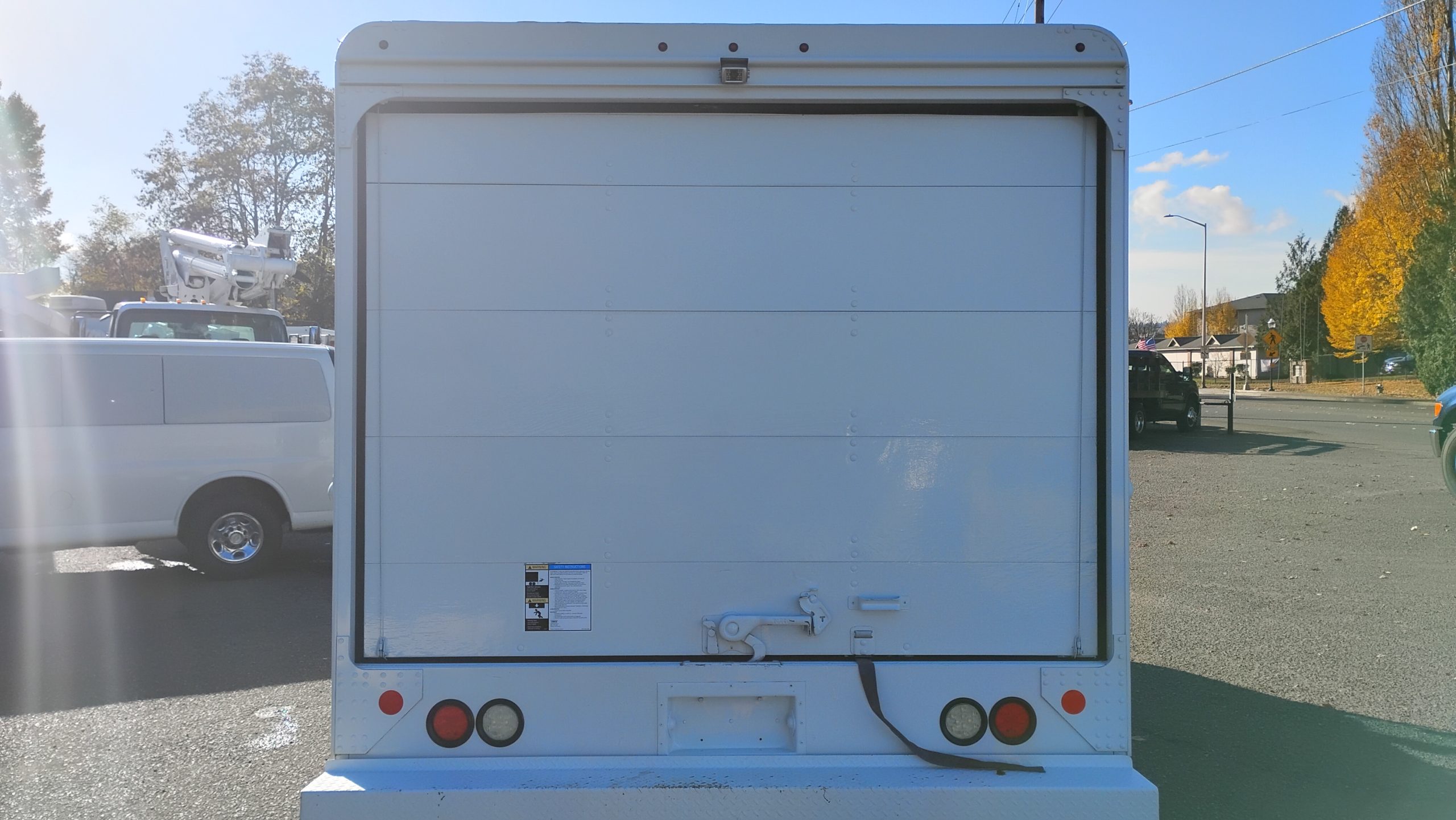 2016 Ford E350 Stepvan 2016 Ford E350 Stepvan - image 4 of 6