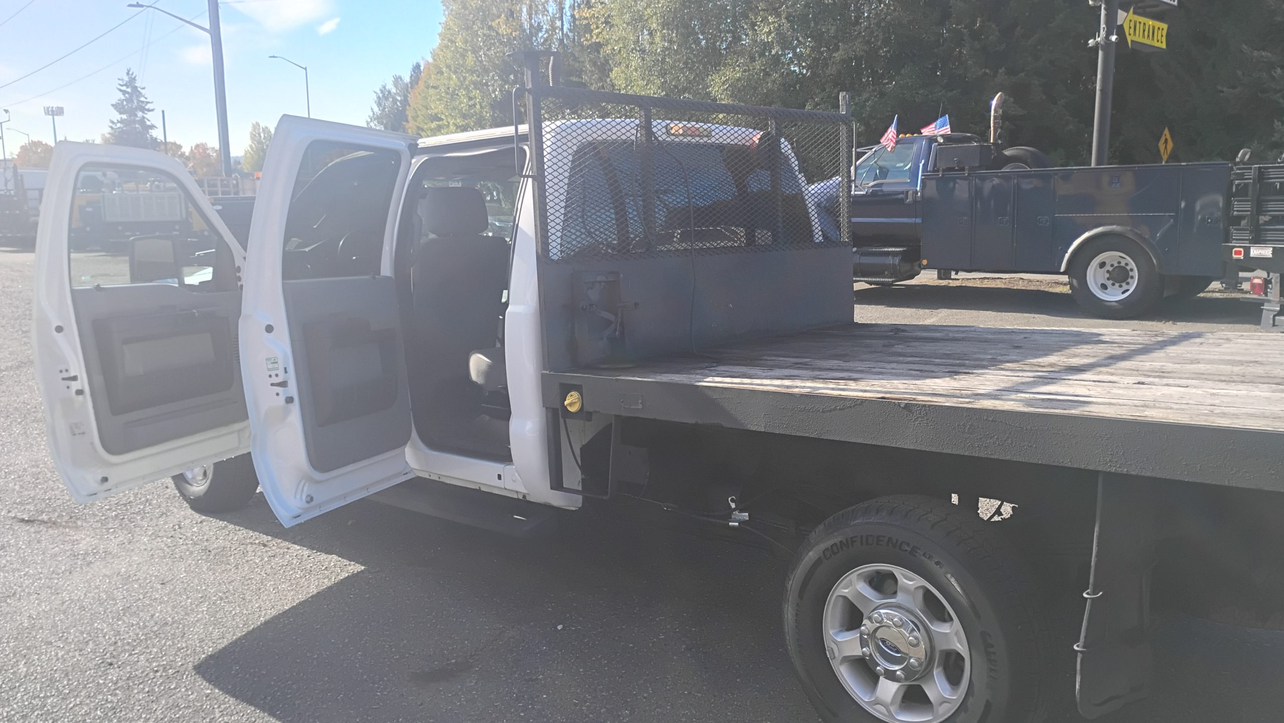 2014 Ford F350 Superduty XLT Flatbed 2014 Ford F350 Superduty XLT Flatbed - image 6 of 6