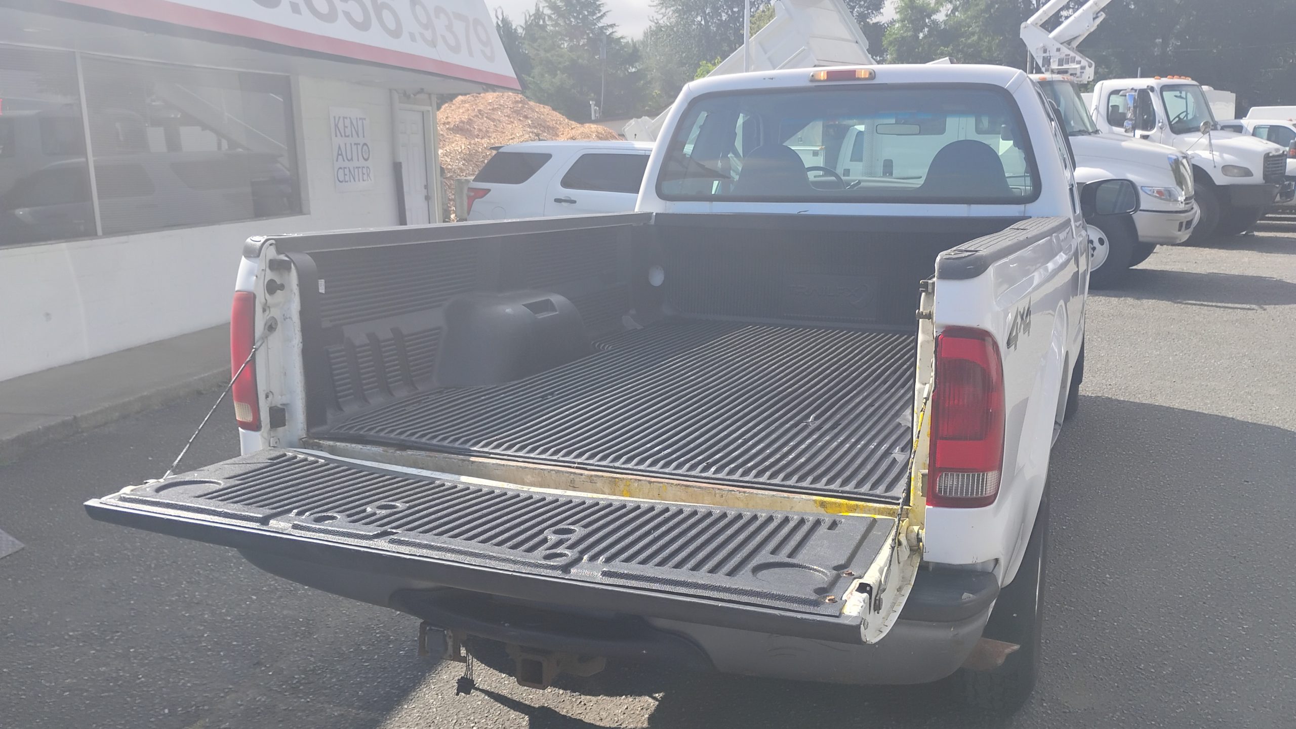 2001 Ford F250 XL Superduty Pickup 2001 Ford F250 XL Superduty Pickup - image 5 of 6