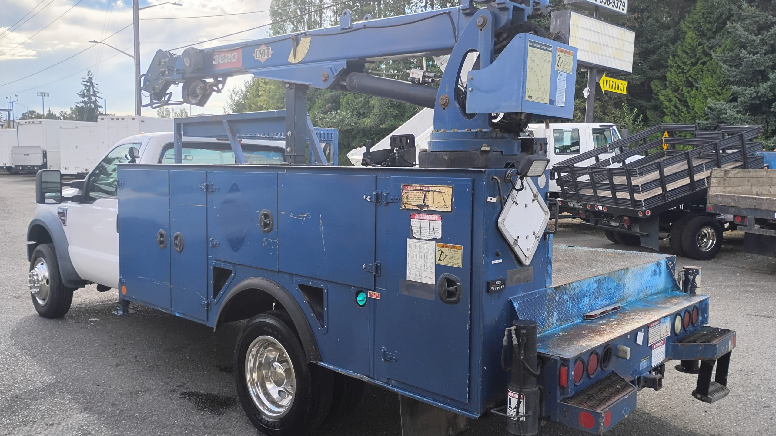 2009 Ford F550 (Crane Truck) 2009 Ford F550 (Crane Truck) - image 5 of 6
