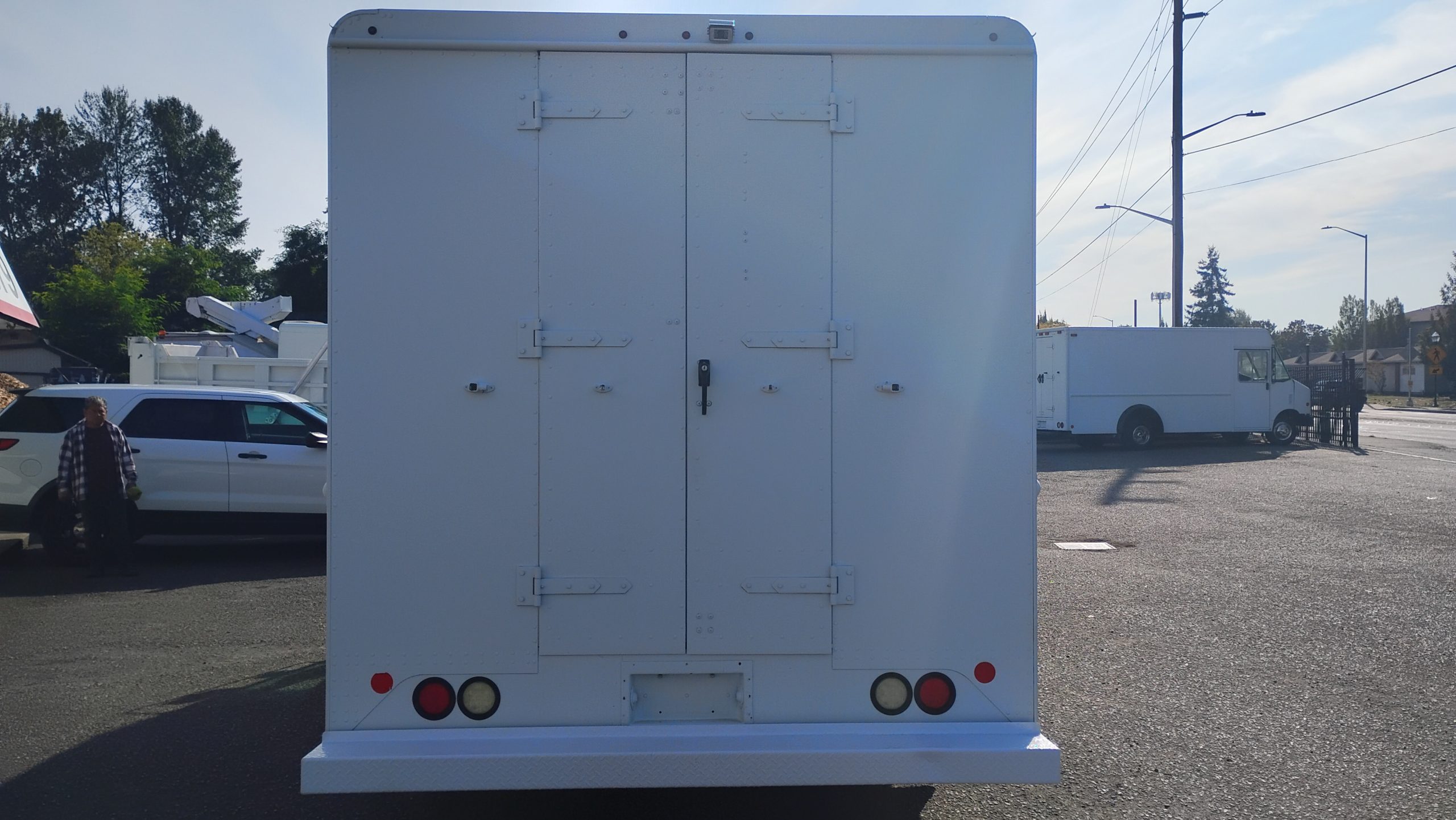 2016 Ford E450 Stepvan (14ft.) 2016 Ford E450 Stepvan (14ft.) - image 4 of 6