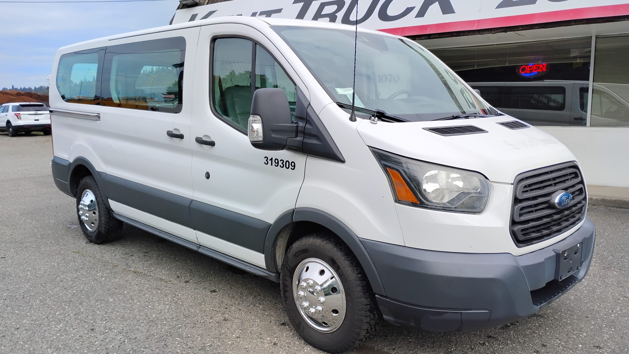 2016 Ford Transit 150 (Cargo) 2016 Ford Transit 150 (Cargo) - image 1 of 6